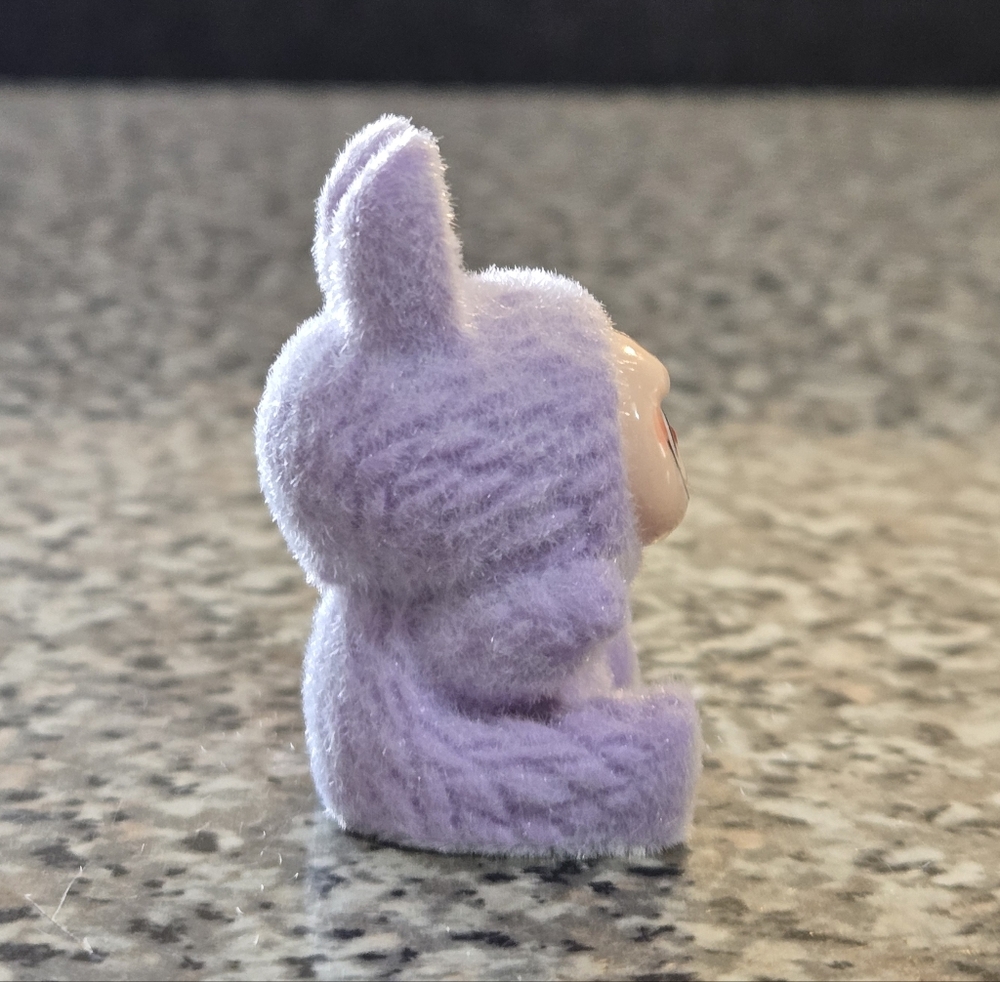 ๐๐ Purple Fuzzy Mini Labubu Figurine - Picture 5 of 6